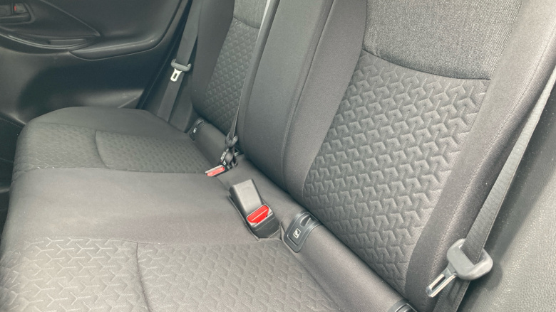 Toyota Yaris Cross 1.5 Hybrid Design 5dr CVT Hybrid Estate